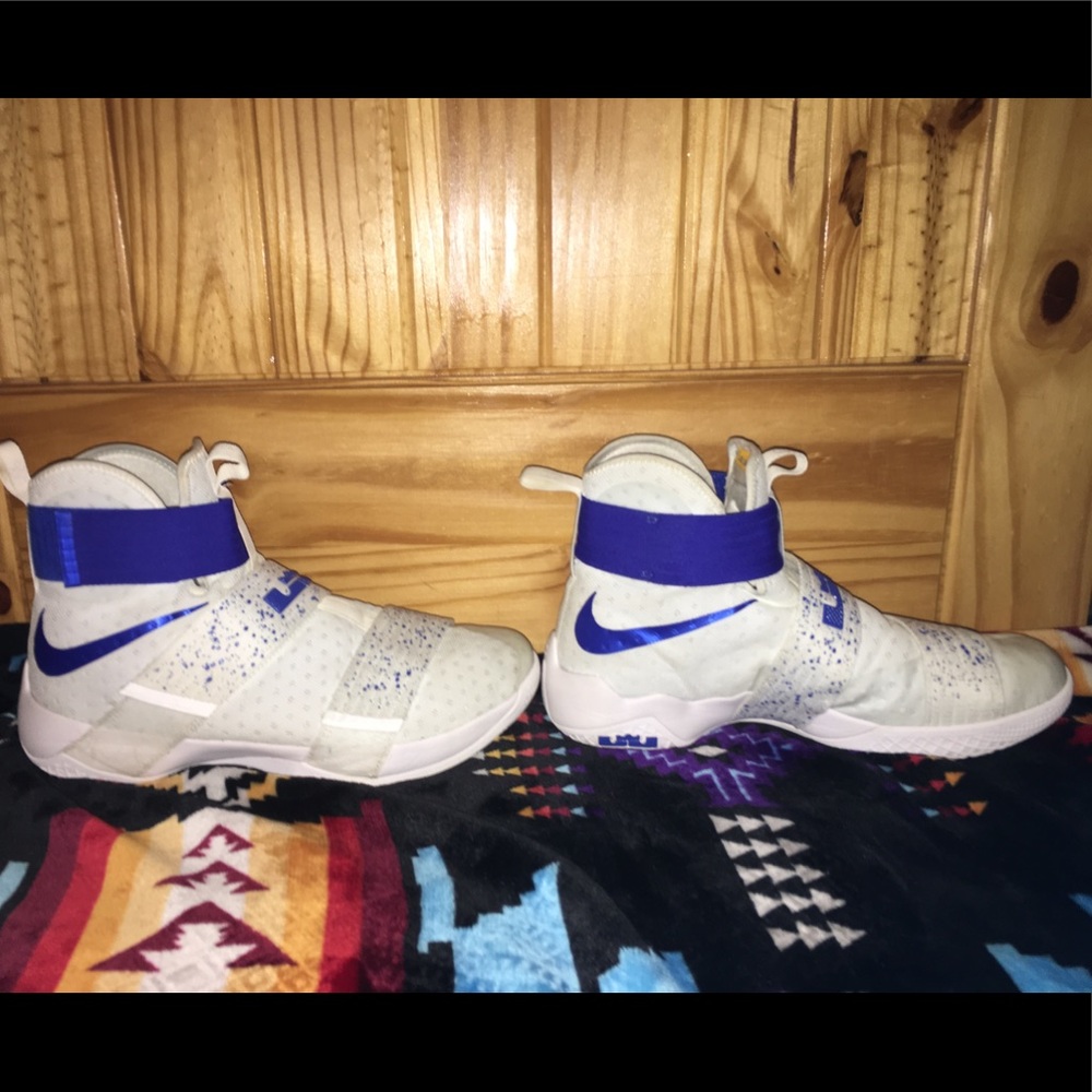Lebron Soldier 10